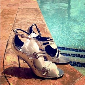 Steve Madden Silver leather, never worn, with box